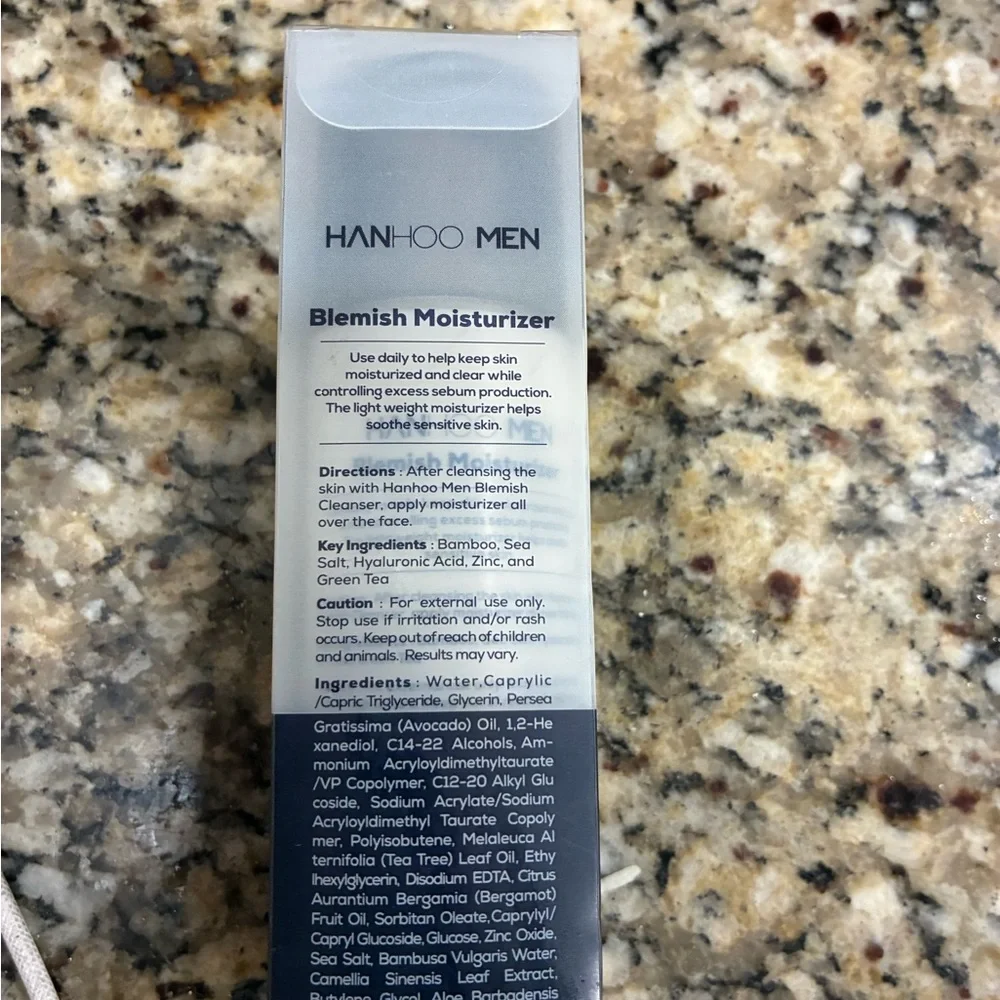 New Hanhoo Men’s Blemish Moisturizer